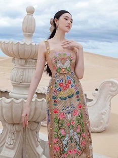 设计师重工沙漠绿洲，彩色花朵刺绣，网纱蕾丝拼接连衣裙女