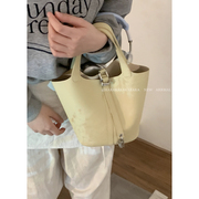 韩国小众手提菜篮包包，女式2024潮时尚，水桶包百搭斜挎包通勤包