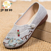 老北京布鞋女鞋，中国风妈妈鞋，中老年女款绣花鞋软底