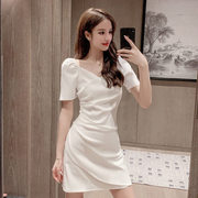 法式气质名媛白色V领连衣裙女夏季韩版复古收腰显瘦不规则短裙子