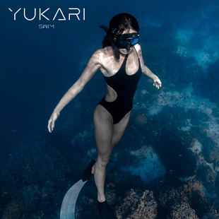 yukariswim连体泳衣女复古性感，2024温泉度假潜水泳装高级感