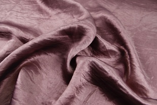丝滑光泽感暗粉紫色褶皱肌理，醋酸缎布料衬衫礼服，旗袍春夏面料diy