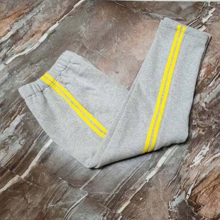 灰色两条道黄色杠儿童男女中小学生棉加绒订做运动休闲长校服裤子
