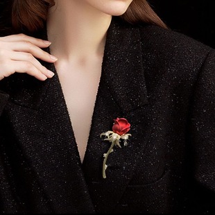 红色复古玫瑰花朵毛衣胸针，女款高档女胸花，别针设计感小众奢华气质