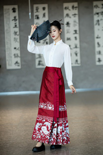 鹤戏牡丹新中式汉服女国风马面裙通勤2023女装套装上衣两件套