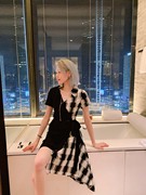 小姐姐全球购YEESIN姜熠 D2C设计师品牌 接拼 瘦肚子 连衣裙 51