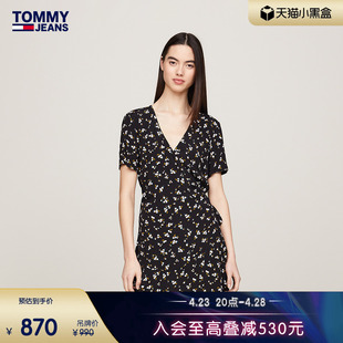 tommy24春季女装复古轻薄交叉裹胸式v领修身碎花连衣裙17941