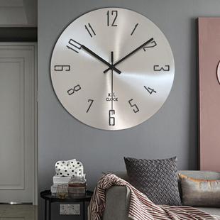 北欧创意金属挂钟现代客厅不锈钢钟表圆银色静音薄家用公寓壁钟