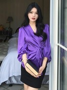 轻熟风早秋绸缎面上衣女设计感绑带，v领紫色，衬衫法式收腰小众衬衣