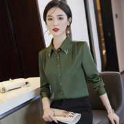 醋酸缎面军绿色衬衫女长袖春秋高端气质职业通勤韩版时尚衬衣上衣