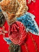 中国风刺绣花高端妈妈外套女羊毛貂绒中式大衣本命年婚宴红色