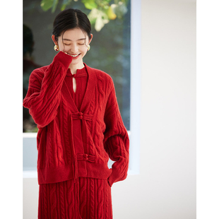 思诺芙德红色中式羊绒衫女国风盘扣羊绒毛衣，新年针织外套羊毛上衣