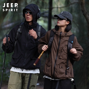 jeepspirit男情侣秋冬户外登山服山系，派克服防风潮牌连帽夹克女