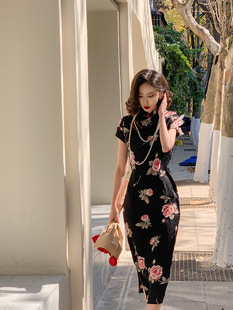 新中式国风提花旗袍，2024春季年轻款少女，设计感优雅气质连衣裙