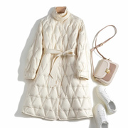 高端中长款白鸭绒(白鸭绒)羽绒服，女2023冬季气质，保暖系带显瘦立领外套