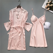 韩版性感刺绣深v吊带胸垫，真丝绸睡衣女，春秋长袖睡袍两件套装