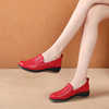 红色镂空软底女鞋2024真软牛皮坡跟中老年透气夏季妈妈鞋舒适