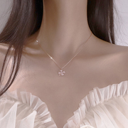 玫瑰金项链女2023年潮，设计小众高级感锁骨，链女气质四叶草吊坠