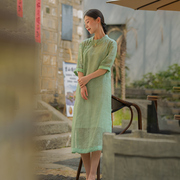 汀素2024春夏苎麻，提花中长款绿色连衣裙新中式，开襟立领改良旗袍