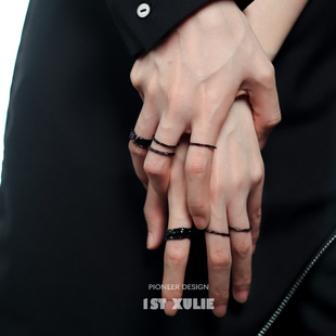 黑色戒指女s925纯银小众，设计冷淡风细戒子，高级感开口食指素圈戒指