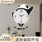 熊猫发光摇摆挂钟客厅装饰画，时钟新简约现代餐厅，沙发背景墙壁挂画