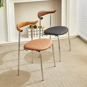 北欧轻奢牛角餐椅约创意家用铁艺软包椅loft极咖啡厅椅子