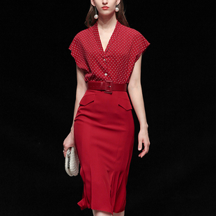 夏装2024女装红色，气质两件套波点上衣衬衫，包臀裙裙子套装