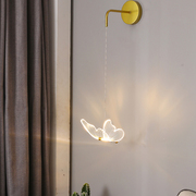 卧室床头壁灯长杆下吊长线现代简约创意个性艺术，蝴蝶垂吊小壁灯
