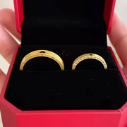520时钟素圈戒指女小众设计18k金仿真(金仿真)黄金情侣对戒婚戒2023年