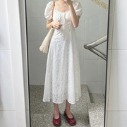 白色印花收腰方领泡泡，袖连衣裙女夏季小个子，法式复古短袖裙子