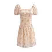 法式夏季短袖连衣裙一字肩碎花，花色拼接泡泡，袖打底裙度假短裙