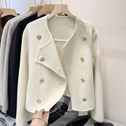 韩国加厚保暖双面绒短外套，女2023年冬季气质，显瘦圆领排扣上衣