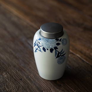 纯手绘绣球花茶叶罐铝制盖子防潮密封罐家用青灰陶瓷茶叶储存罐子