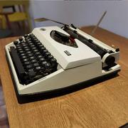 老式打字机飞鱼牌1980机械正常使用怀旧收藏文艺复古中古旧物