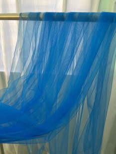 蓝色瑞士网纱缦婚庆拱门，婚礼求婚布置露营吊顶白纱幔拍照户外装饰