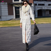 白色羽绒服女2023冬季时尚，大毛领洋气收腰长款白鸭绒(白鸭绒)保暖外套