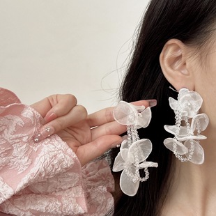 超仙氛围感法式雪纺纱花朵水晶，耳环小众设计夸张度假风耳夹耳饰女