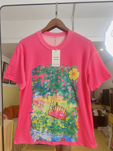 重工粉色宽松显瘦短袖t恤女士，春夏设计感上衣夏季印花竹节棉