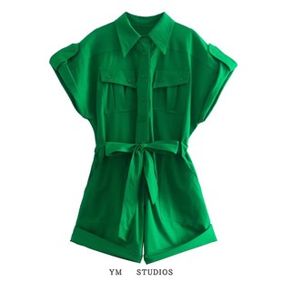 欧美女装欧洲站法式绿色系腰带，衬衫领连体，裤翻边工装味连衣短裤