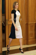欧洲站西班牙王妃同款连衣裙秋2023时尚黑白拼色通勤OL职业裙白领