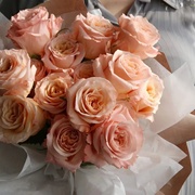 厄瓜多尔微光玫瑰鲜切花束粉色广州同城速递情人节七夕生日花店用