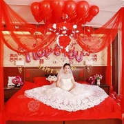 创意婚庆用品婚房布置玫瑰花球，卧室新房中(新房中)欧式婚礼拉花纱幔装饰