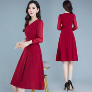 连衣裙2024春季韩版时尚气质显瘦中长款长袖红色小个子打底裙