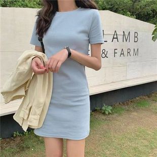 小黑裙子2023年新款夏天短袖连衣裙女黑色纯色修身气质小清新短裙