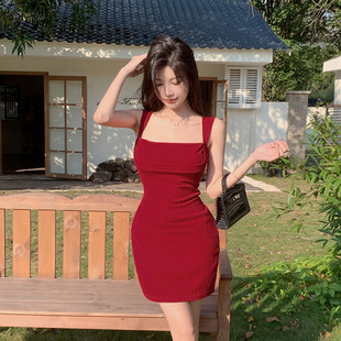 girlsat18红色吊带连衣裙女夏法式高级感气质包臀裙性感，甜辣裙子