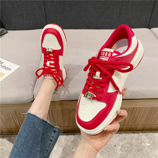 鞋子2024年女韩版时尚真皮色，拼接圆头厚底，系带休闲鞋板鞋红色