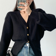 2023早春上衣黑色毛衣外套女设计感小众韩系短款V领针织开衫