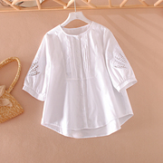 2024夏季衬衫刺绣花镂空白色中袖衬衣女，宽松显瘦圆领洋气上衣