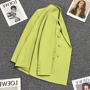 遇见荧光绿西装外套女设计感爱心扣气质休闲高级垫肩西服