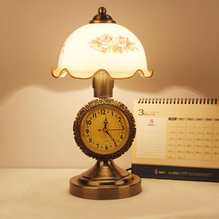 欧式客厅装饰灯简约卧室床头彷瓷灯美式英伦复古静音钟表一体台灯